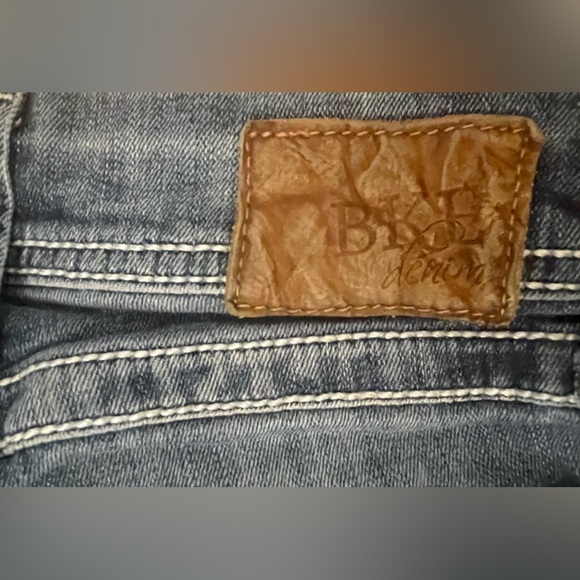 BKE Capri Jeans - Picture 8 of 11